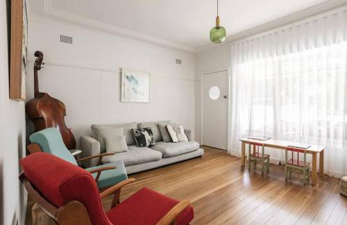 Mollymook Beach House | The Blue Beach House - Pet Friendly Coastal Escape in Mollymook