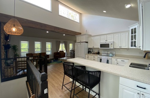 Linn Creek House | The Blue Bungalow - Private Dock/Quiet Cove - 3Bedroom/2 Bath