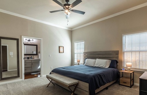 Waco House | The Blue Door- 6 min to Silos/Baylor/Downtown