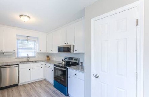Durham House | The Blue Fox - Exquisite 4BR House in N. Durham