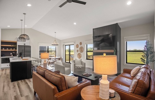 Waukee House | The Blue Haven