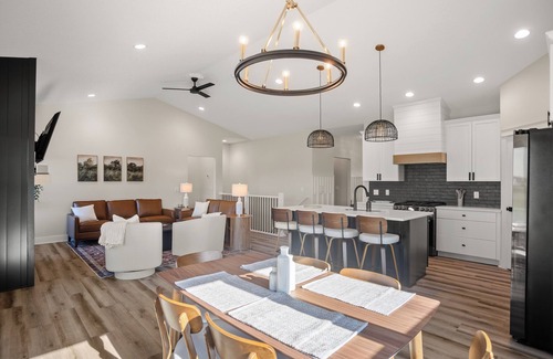 Waukee House | The Blue Haven