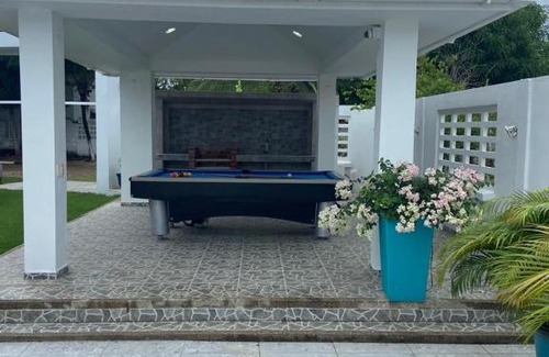 Juan de Acosta Villa | The blue house