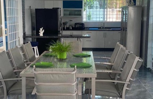 Juan de Acosta Villa | The blue house