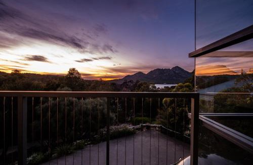 Coles Bay House | The Bolthole