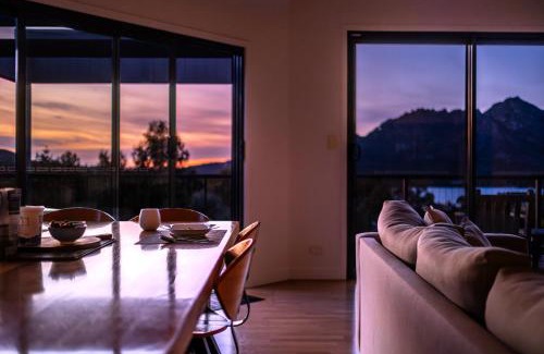 Coles Bay House | The Bolthole