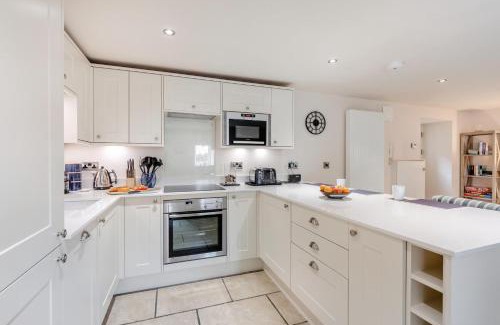 Bamburgh House | The Bolthole