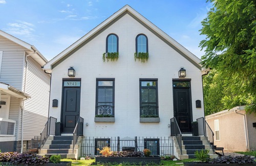 Merion Village Apartment | The Book House No.45