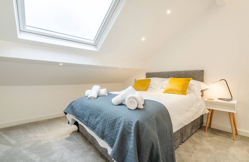 Sheffield Cottage | THE BOTANICAL FLAT 1, pet friendly in Sharrow