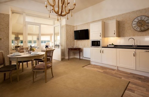 Melrose Cottage | The Bothy At Dryburgh - sleeping 2 guests in 1 bedrooms