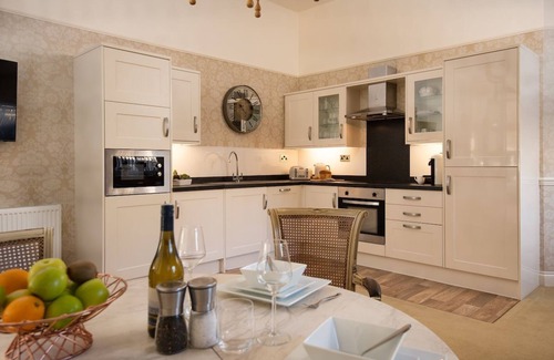 Melrose Cottage | The Bothy At Dryburgh - sleeping 2 guests in 1 bedrooms