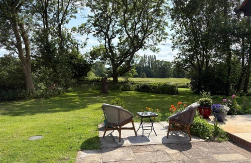 Callow Hill Cottage | The Bower, Warwickshire, a stylish inviting 2 bedroom cottage set within 5 acres