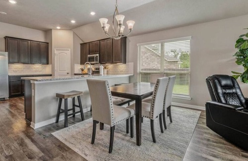 Wellborn House | The Bridgewood Bungalow