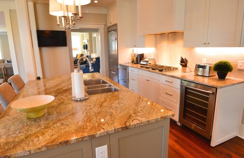 Historic District - North House | The Brigham 5 Star! ROOFTOP TERRACE Historic Savannah WINTER DISCOUNTS!