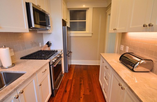 Historic District - North House | The Brigham 5 Star! ROOFTOP TERRACE Historic Savannah WINTER DISCOUNTS!