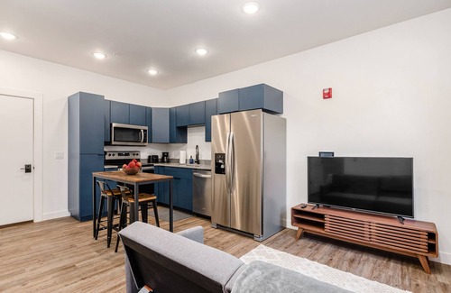 Downtown Columbus Apartment | The Broad - Luxury Fully Furnish Downtown Columbus