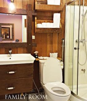 Chachoengsao Hotel | The Brown House Hotel