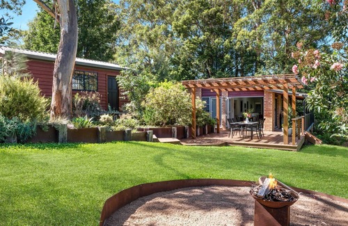 Berry House | The Bush & Berry - Pet-friendly Retreat in the Heart of Berry
