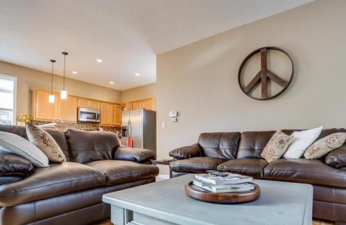 Troutdale House | The Buxton