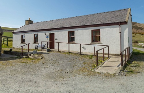 Patrick Cottage | The Byre - sleeps 4 guests in 2 bedrooms