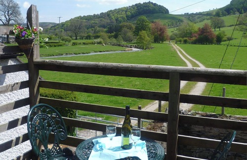 Llanarmon Dyffryn-Ceiriog Cottage | The Coach House - HW7782