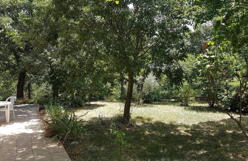 La Roque-d'Antheron House | The Cabanon in Provence