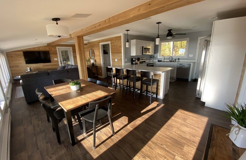 Manistique Cottage | The Cabin at Bursaw Beach