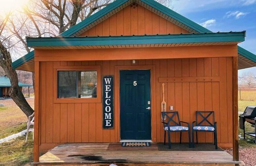 Big Horn County Cabin | The Cabin at Three Mile