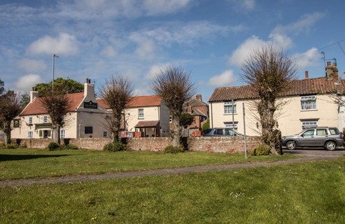 Skegness Hotel | The cabin saracens head
