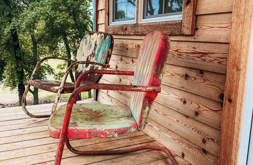 Iron Post Cabin | The Cabins at Bent Pine Ranch ~ Cabin #1
