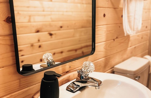 Iron Post Cabin | The Cabins at Bent Pine Ranch ~ Cabin #3