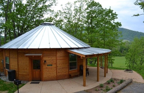 Haywood Cabin | The Cabins at Rose River Farm