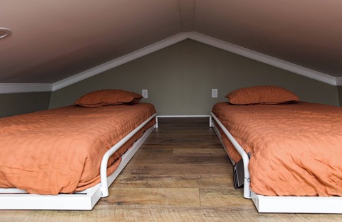 Blakely Cabin | The Cabins on Rockmine 3bedroom Modern Chic Cabin in peaceful Blakely GA WiFi AC