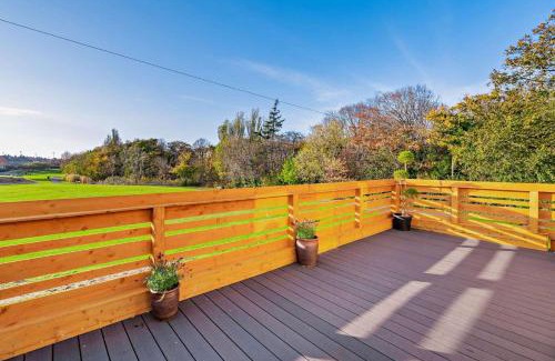 St. Andrews House | The Caddy Shack