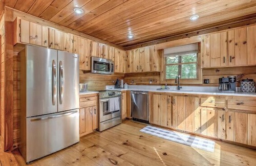 Foxfire Estates House | The Caddy Shack/Mini Golf, Hot tub, Arcades