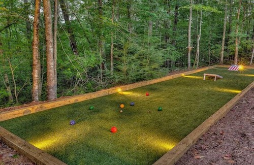 Foxfire Estates House | The Caddy Shack/Mini Golf, Hot tub, Arcades