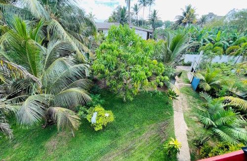 Midigama East House | The Calm Rest