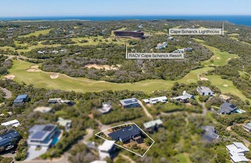 Cape Schanck House | 'The Cape, Golfers Retreat' New, Pristine, Modern