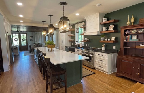 Corinth House | The Carriage House of Corinth is a remodeled home with loads of charm