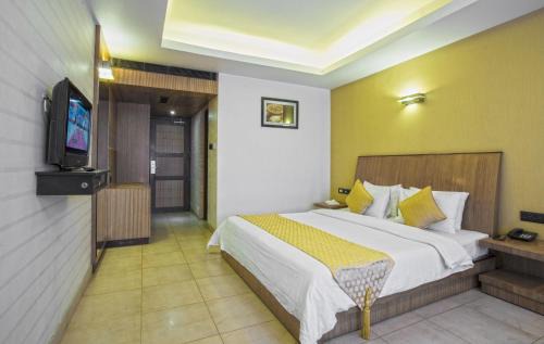 Peelamedu Hotel | THE CASTELLO RESIDENCY