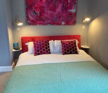 Bradford-on-Avon Hotel | The Castle Inn Bradford on Avon