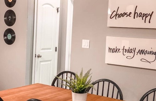 Fischer House | The Catamount -Marina 2 miles -Whitewater 10 miles
