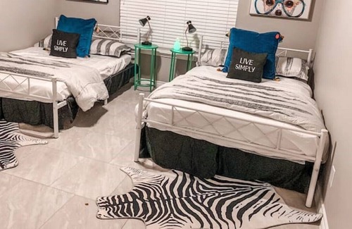 Fischer House | The Catamount -Marina 2 miles -Whitewater 10 miles
