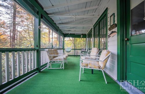Laporte House | "The Chalet" at Lake Mokoma