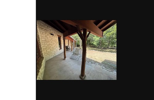 Waco House | The Chalk Bluff Lodge