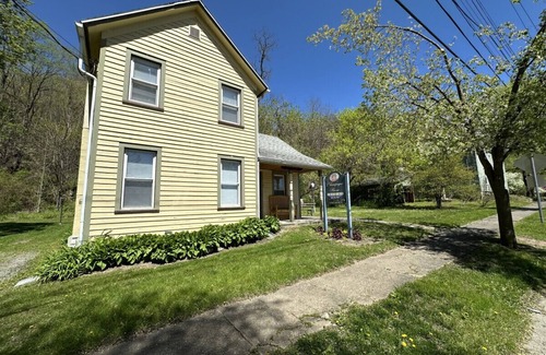 Hammondsport Apartment | The Champagne House Unit 5