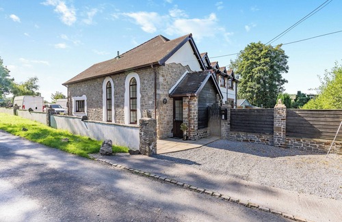 Llandeilo Cottage | The Chapel - UK45104