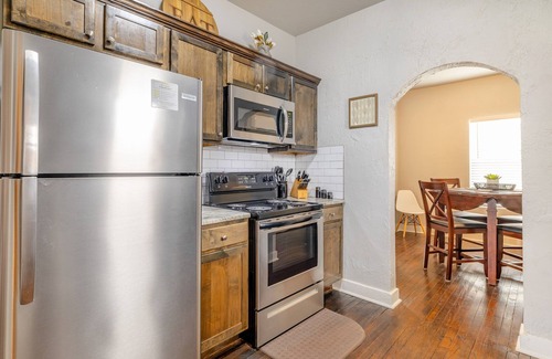 Chickasha House | The Charm Chickasha | Fiber | W/D | Extra Parking