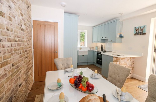 Weymouth Cottage | The Chocolate Box
