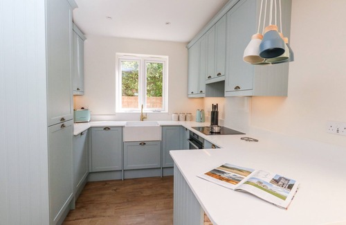 Weymouth Cottage | The Chocolate Box